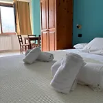 Farmház San Giuliano Dei Fratelli Giai *