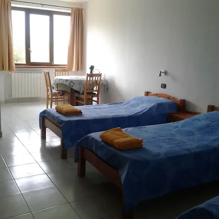 San Giuliano Dei Fratelli Giai مزرعة للإقامة سوسا