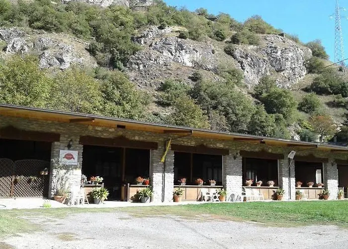 San Giuliano Dei Fratelli Giai 农家乐 苏萨