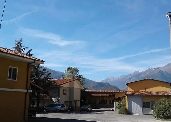 San Giuliano Dei Fratelli Giai 农家乐 *