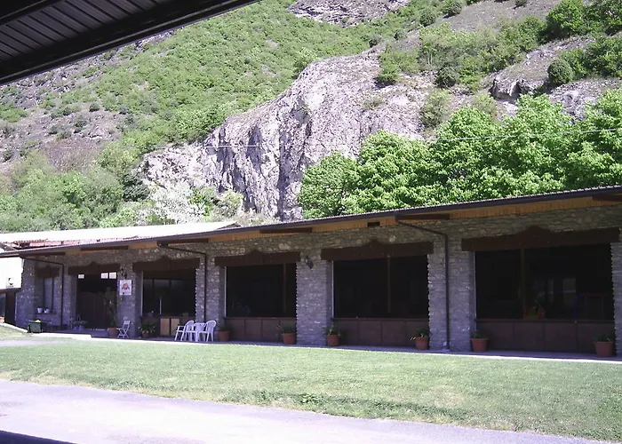 San Giuliano Dei Fratelli Giai 农家乐