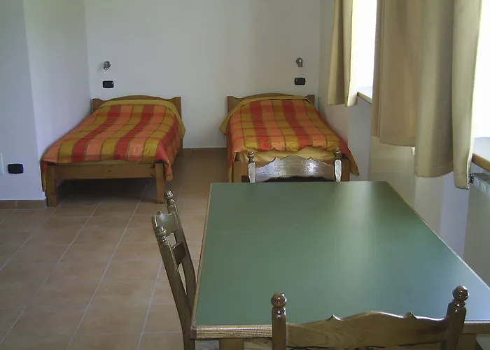 San Giuliano Dei Fratelli Giai 农家乐